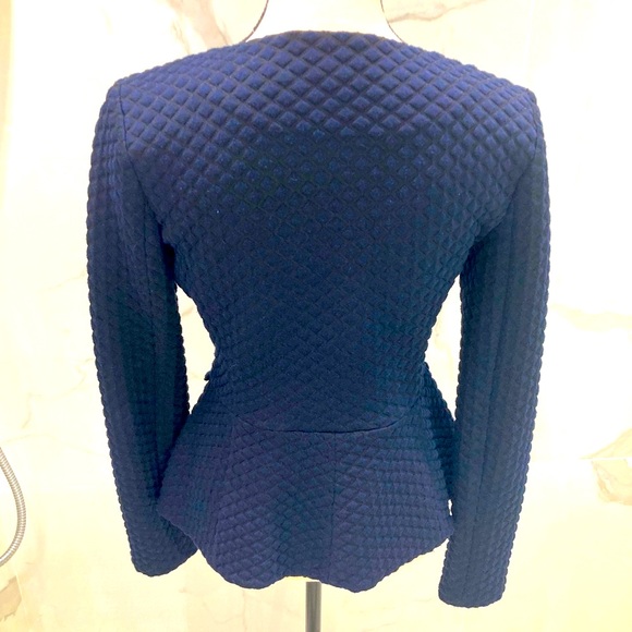 Armani Colezioni blazer, very elegant and sexy! Size 42 - Picture 3 of 7